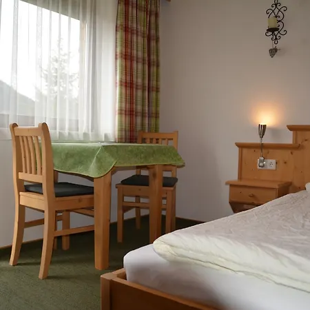 Haus Lorenz * Grän