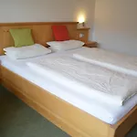 Haus Lorenz * Grän